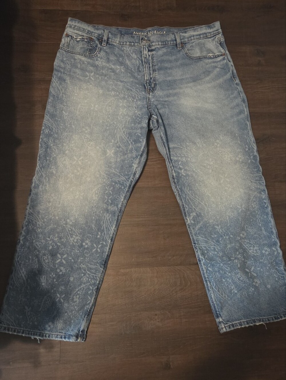 American Eagle Outfitters AE Strigid Bandana Low-Rise Ex-Boyfriend Jean Sold Out